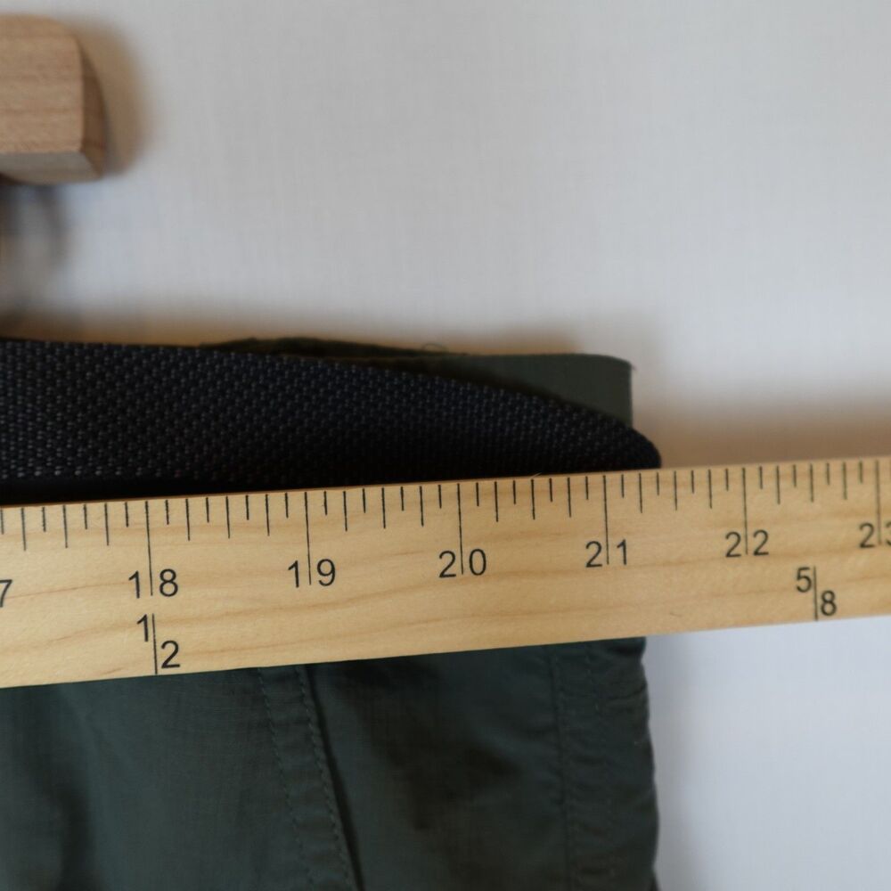 Columbia Omni-Shade Sun Protection Men's Shorts Size 44w Green Cargo Belted Zip - Picture 4 of 16